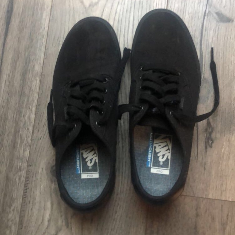 Triple Black comfy Cush Era vans🚨🚨